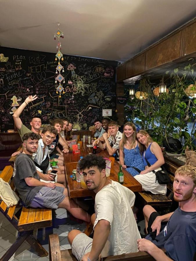 Revolution Hostel Chiang Mai Eksteriør bilde